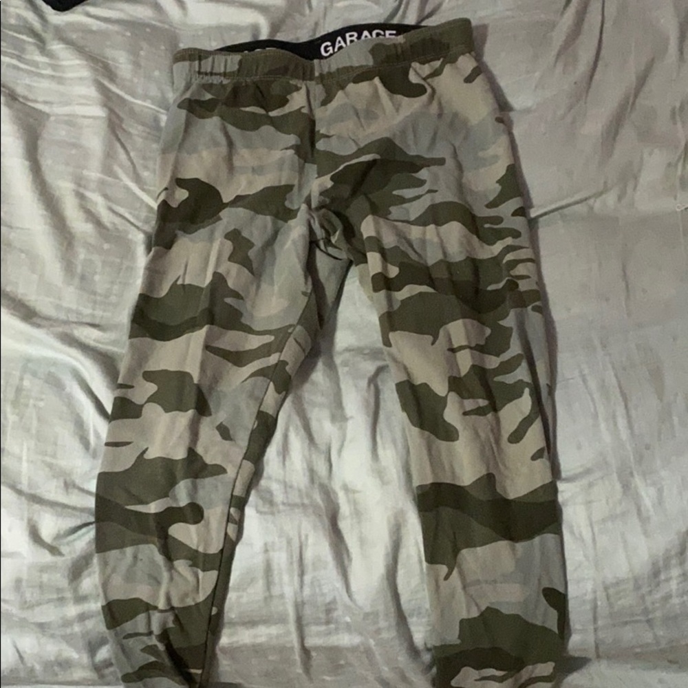 camo leggings